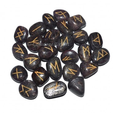 Star Ruby Tumbled Rune Set