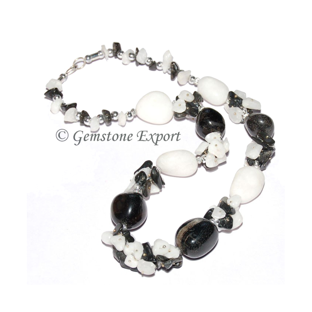 White & Black Agate Fashion Necklace